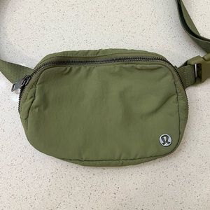 Lululemon Everywhere Belt Bag!